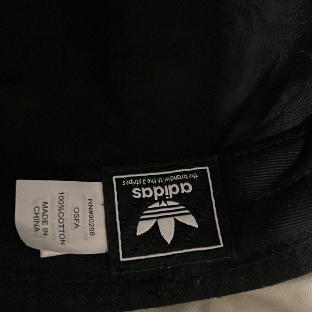 Adidas bucket hat - Picture 2 of 2